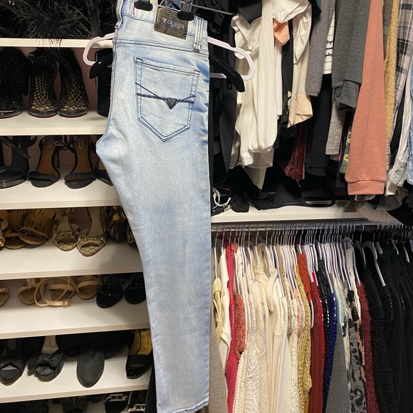 Mens Guess Jeans, Light Blue Wash, Size 31/30. - Picture 5 of 8